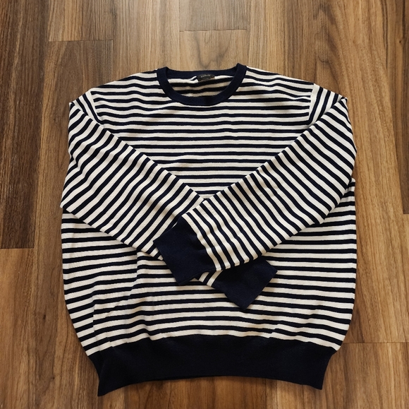 Bundle of (5) XXL Men's J. Crew Shirts. - Picture 8 of 14